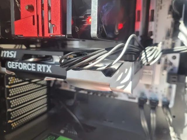 Geforce Rtx 5060 - Foto 3