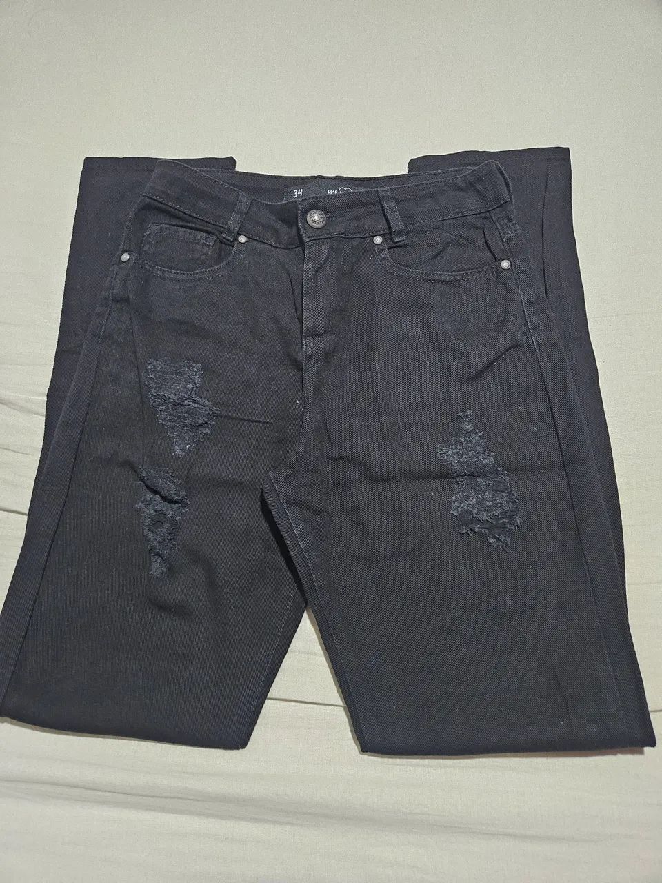 Calça de sarja preta 