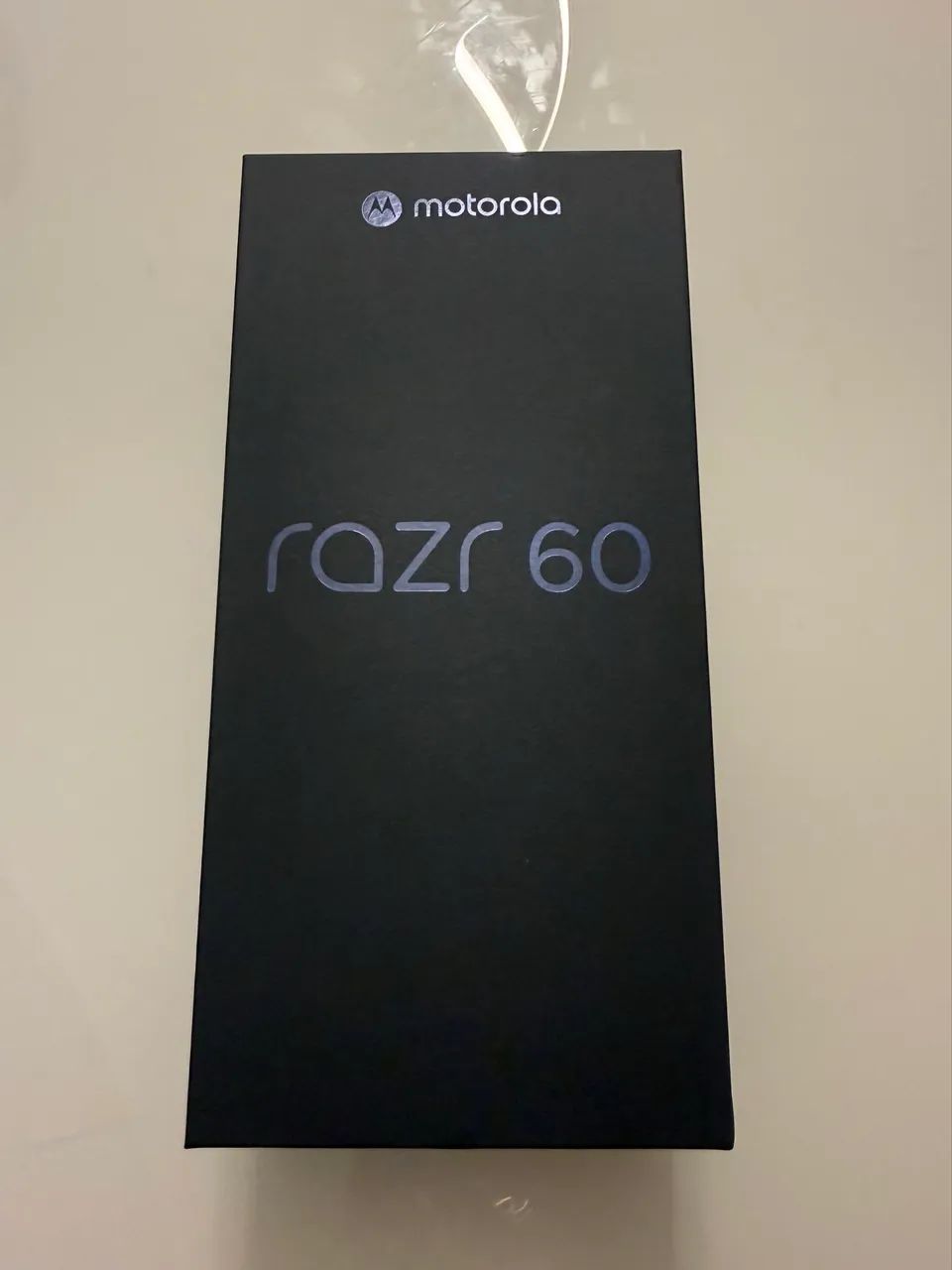 Motorola Razr 60 branco NOVO LACRADO