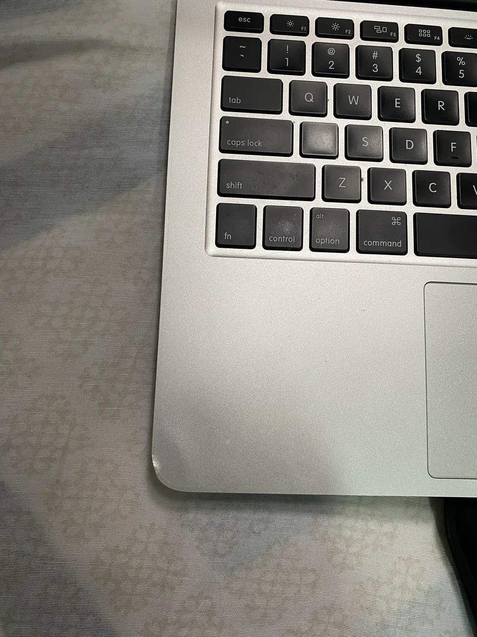MacBook Pro 2015 8GB i5 SSD 128 Cor Prata - Foto 3