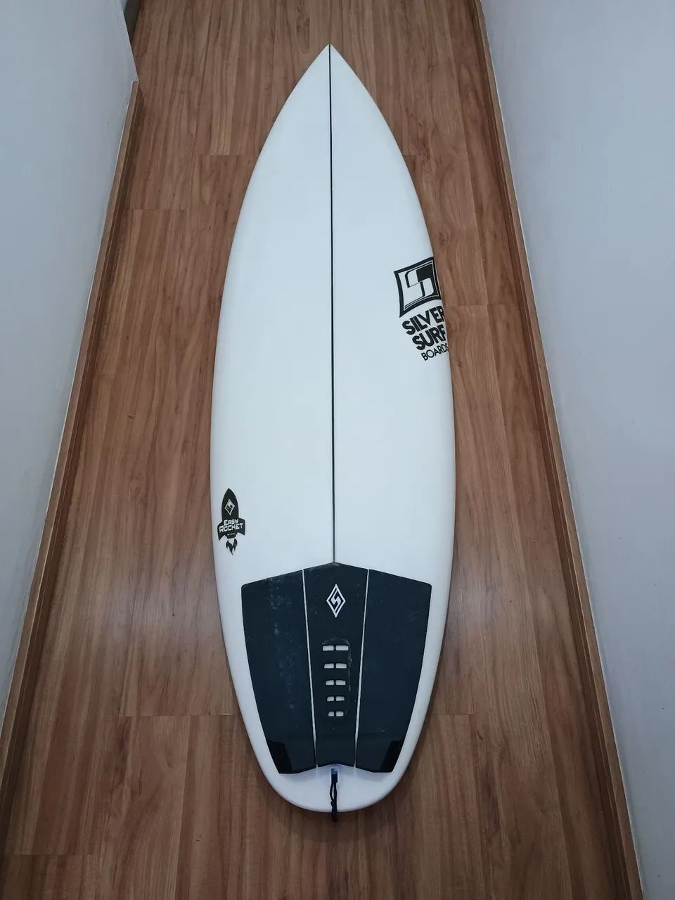 Prancha silver surf easy rocket turbo 5'9 18 3/4 2.43 27.7L EPS