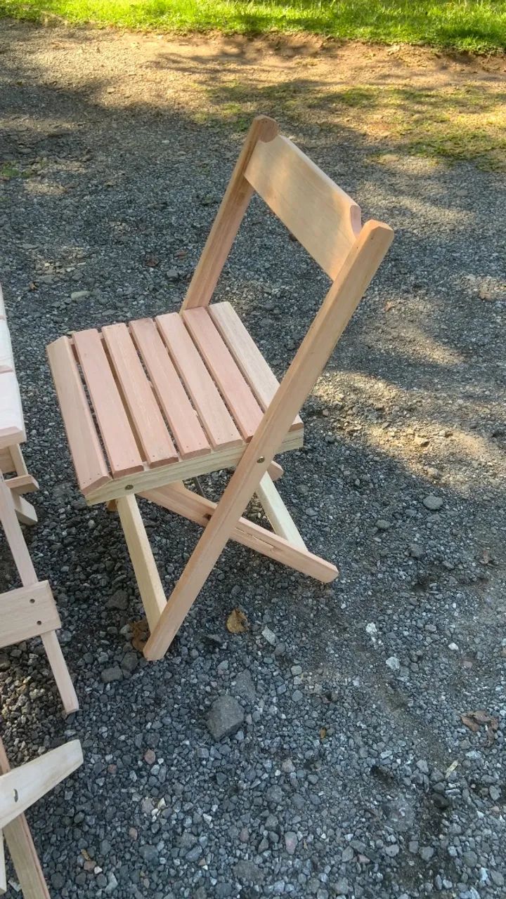 Conjunto de mesa e cadeiras dobráveis  - Foto 3