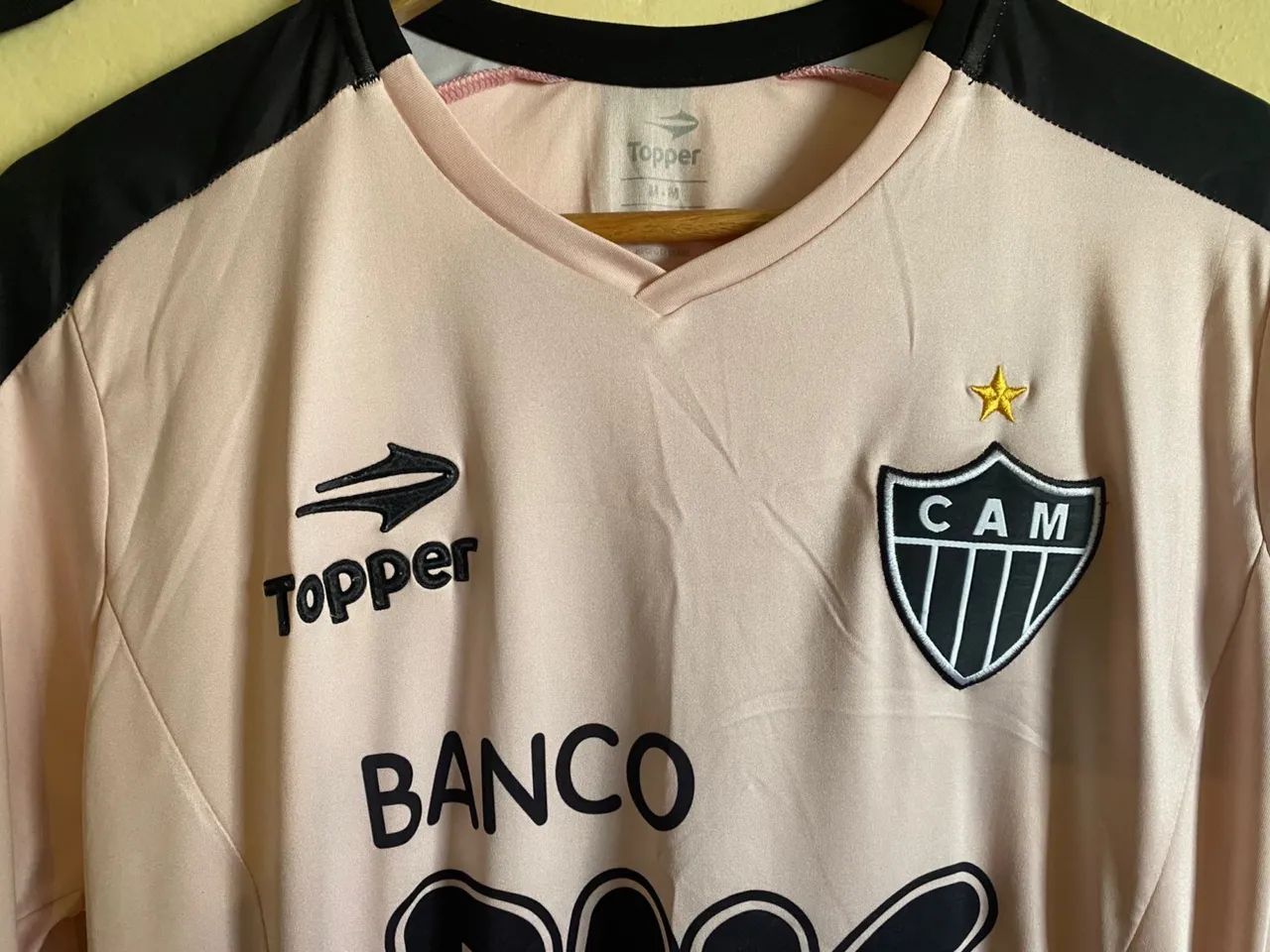 Camisa Atlético raridade no rosa  - Foto 4