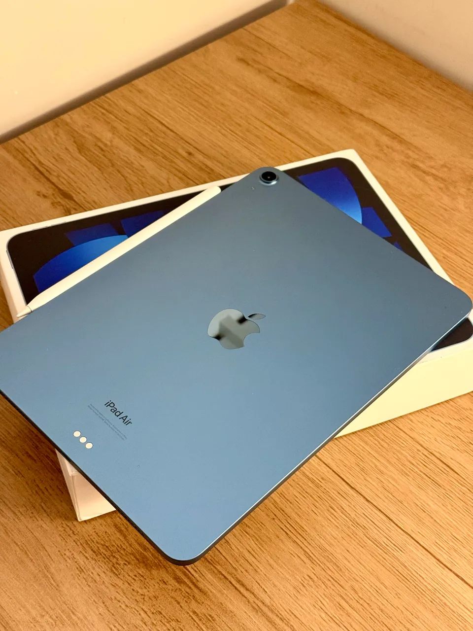 Ipad Air 5° geração 64gb Wifi + Apple Pencil 2a geração - Tablets