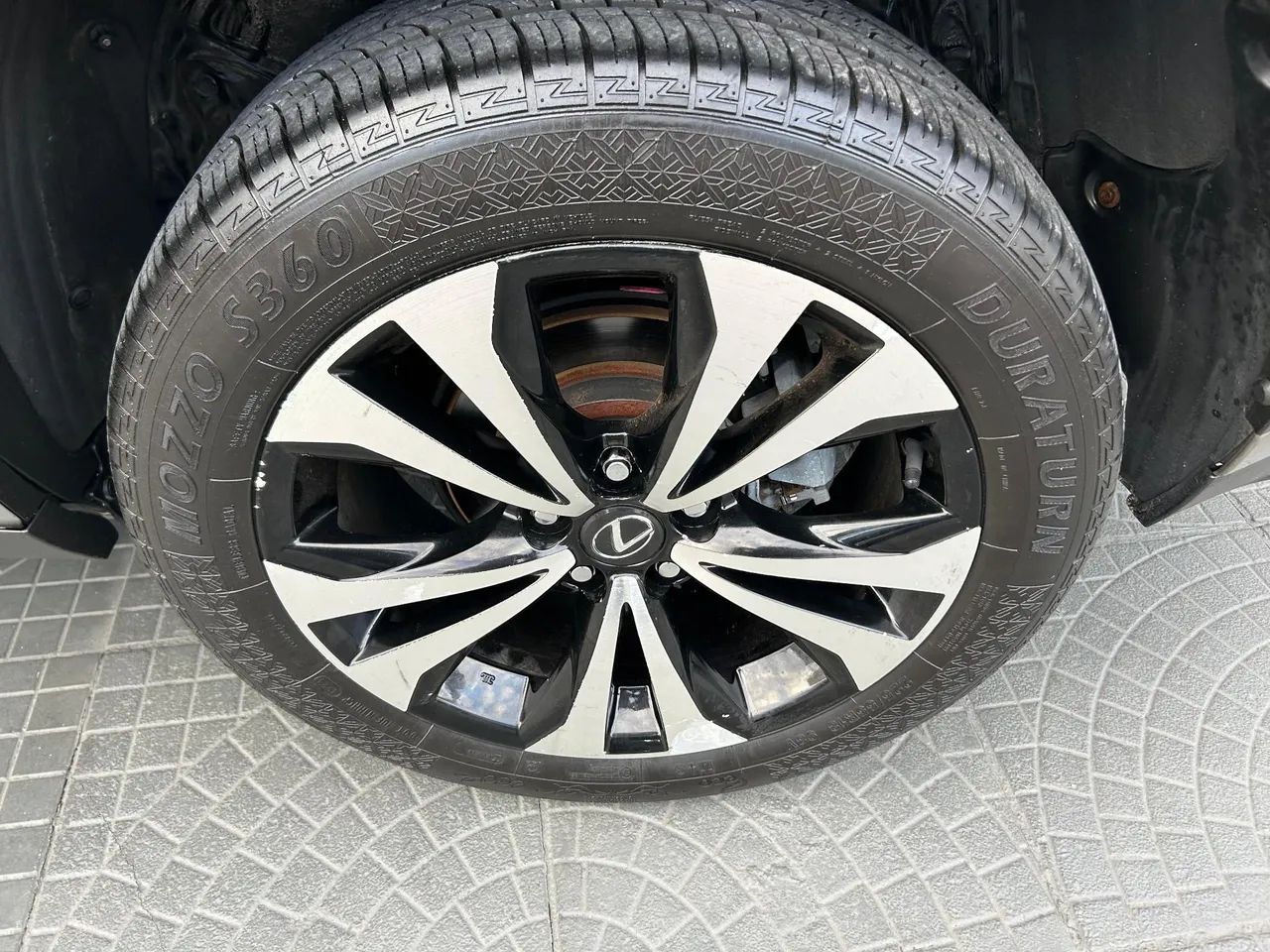 Lexus NX-200t F-sport 2.0 16V 238cv Aut., foto 13 de 13