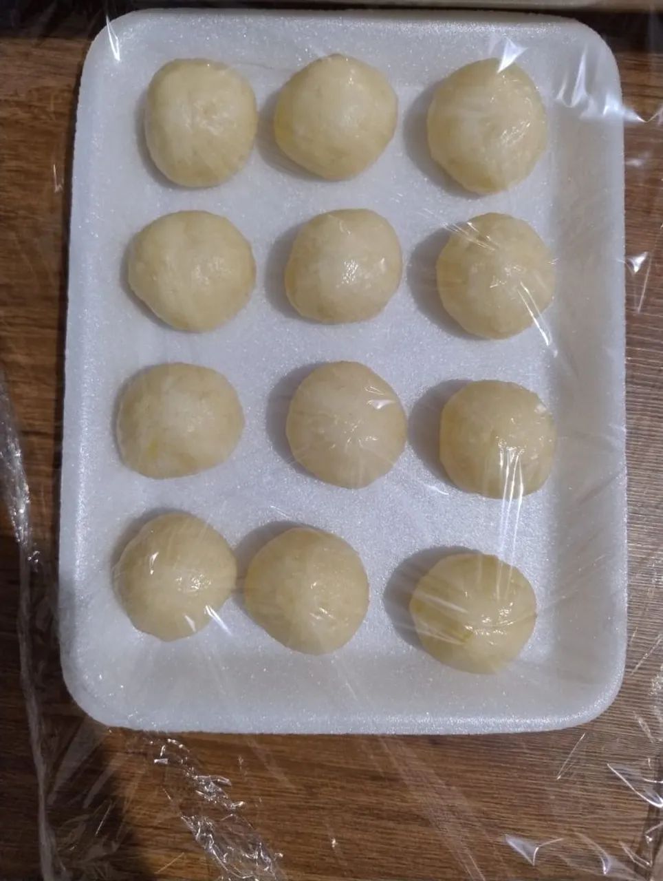 Pão de queijo caseiro artesanal congelado. - Foto 2