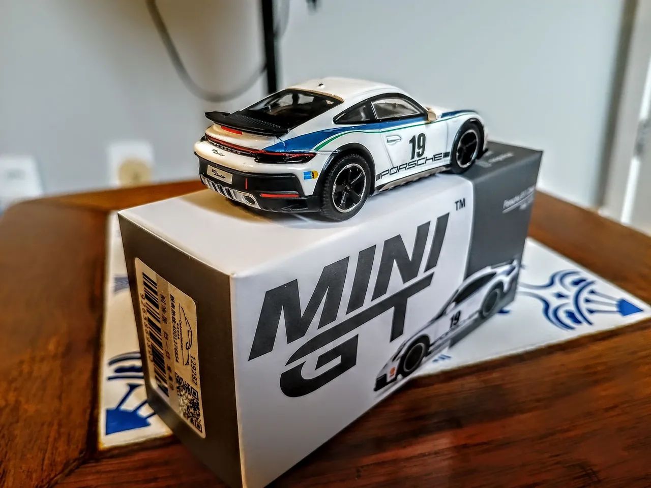 Mini GT Porsche 911 Dakar 1/64 - Foto 4