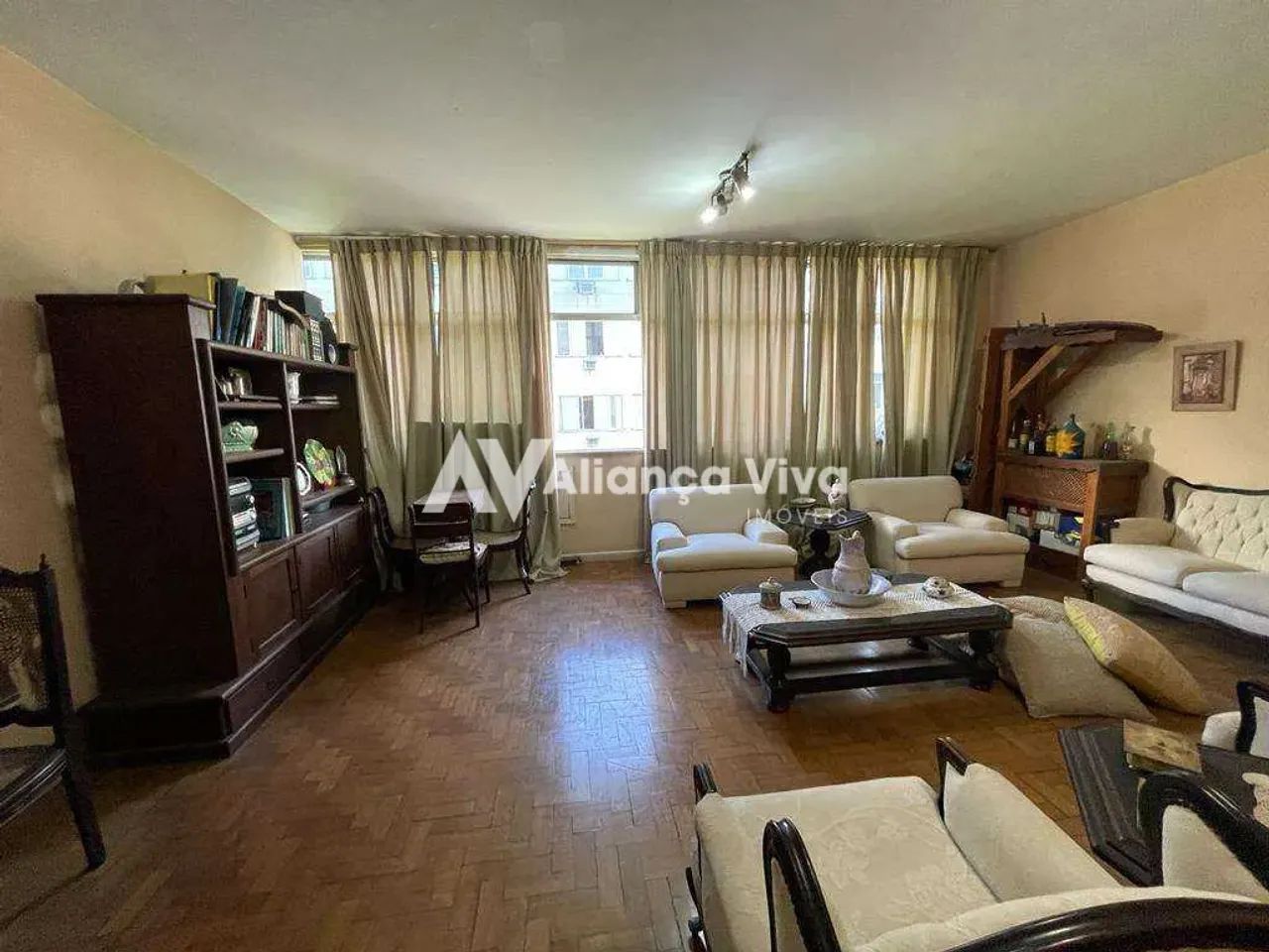 Laranjeiras | Apartamento 4 quartos, sendo 1 suite - Foto 5