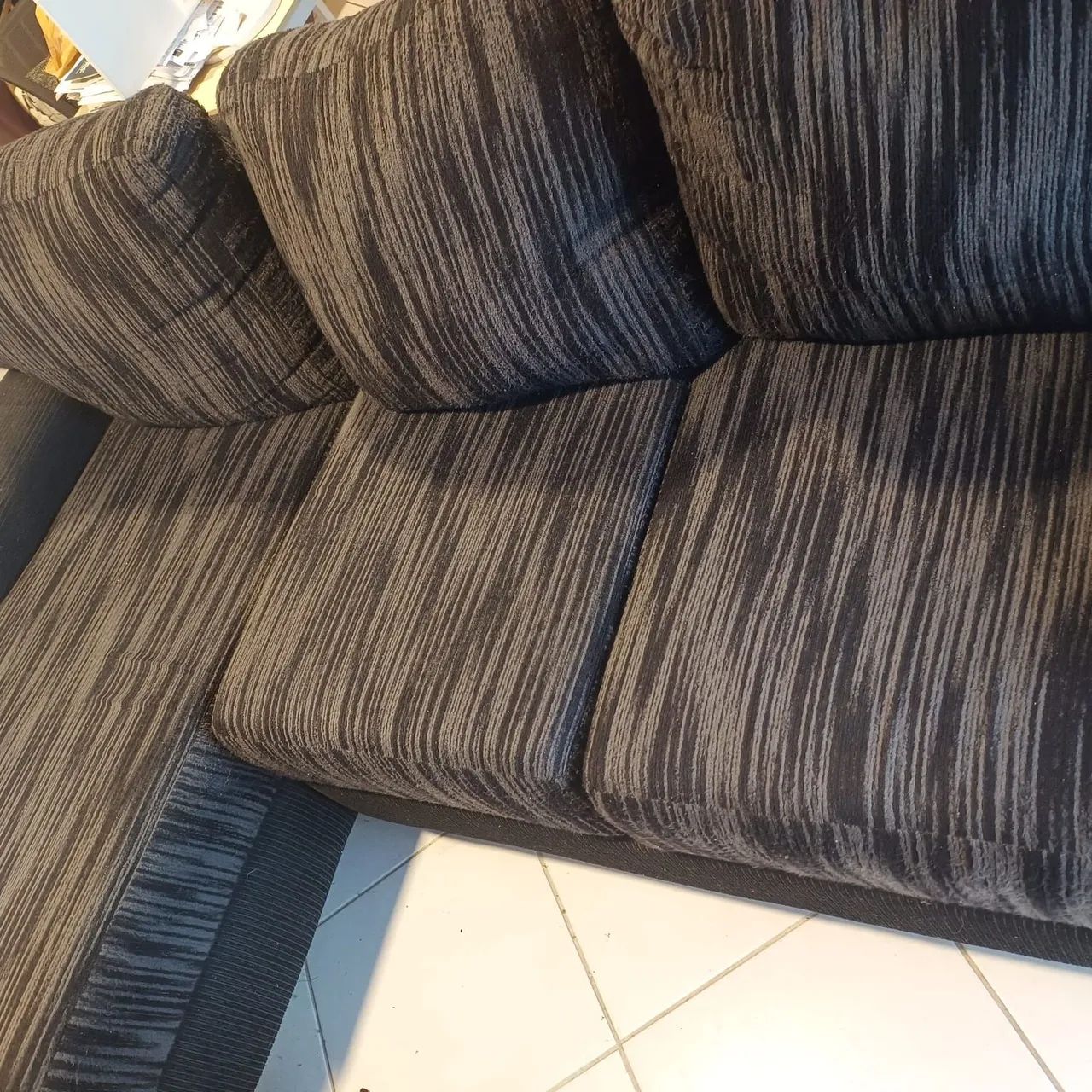 Sofá 3 lugares com chaise lado esquerdo - Foto 2