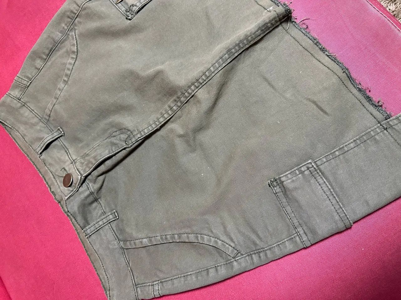 Saia Cargo Verde Militar n38  - Foto 2