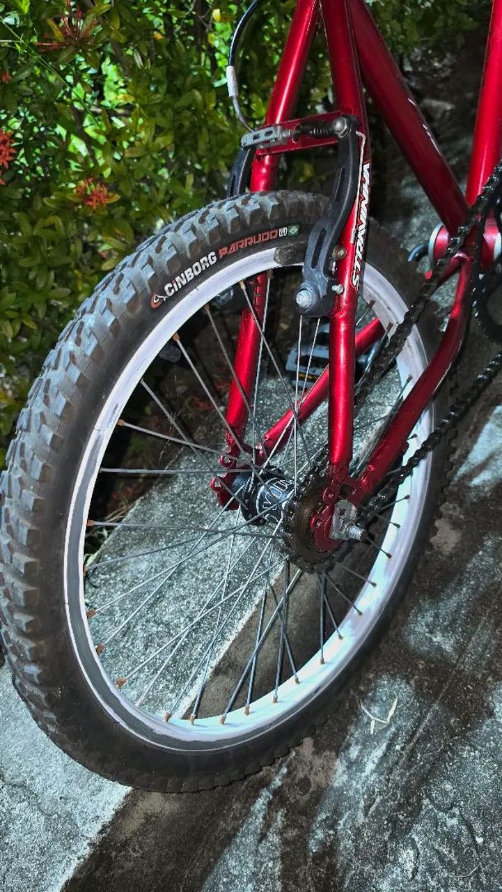 Bicicleta infantil vermelha - Foto 4