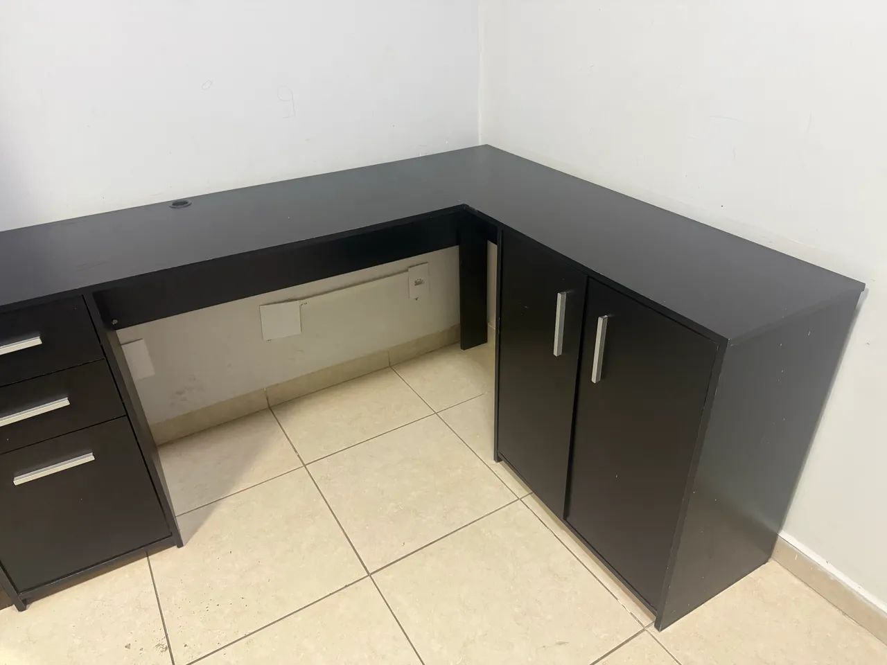 Mesa de escritório em L - Foto 3