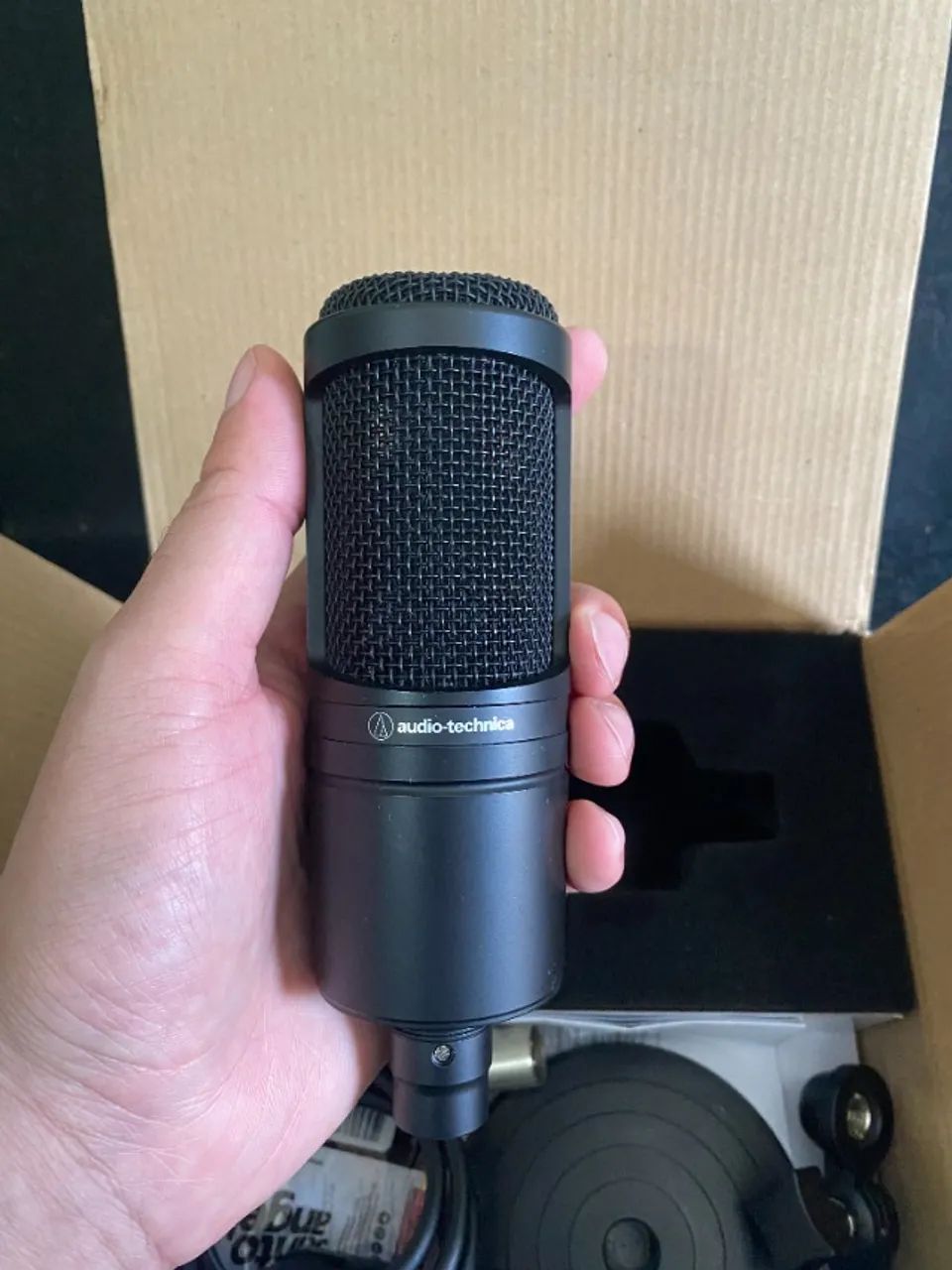 Microfone Condensador Audio-technica AT2020 + Caixa - Foto 3