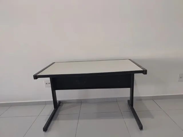 Mesa escritorio usada 120x67x73