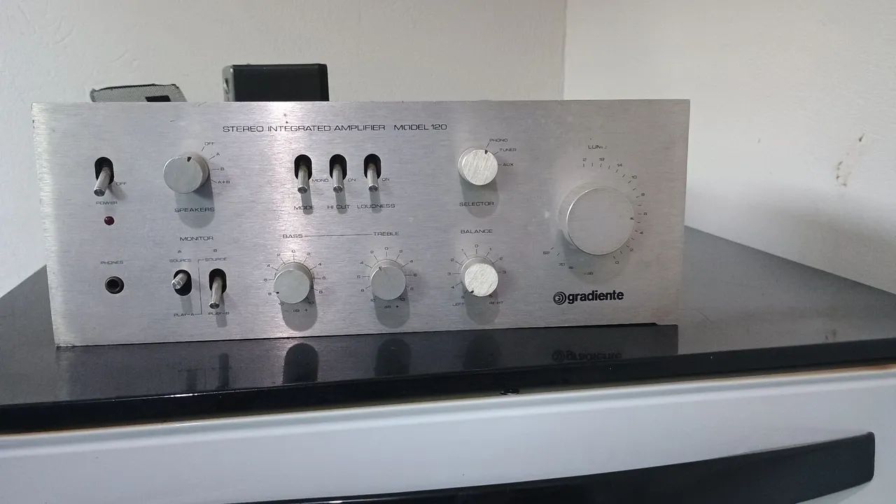 Amplificador Gradiente model 120 leia a descrição  - Foto 3