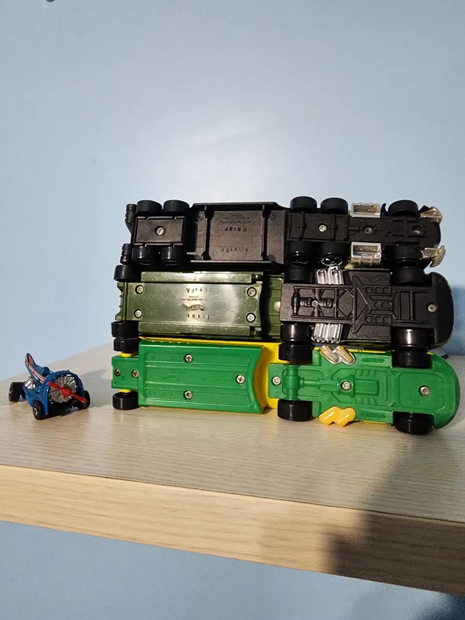 3 Caminhões Hot Wheels Truckin Transporters + Crash Racers Lote