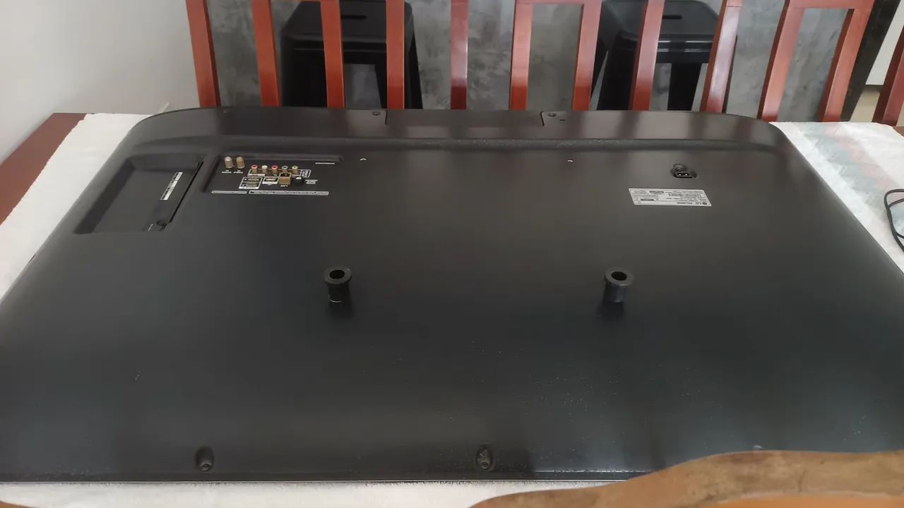Tv LG 49 polegadas com defeito para retirada de peças  - Foto 3