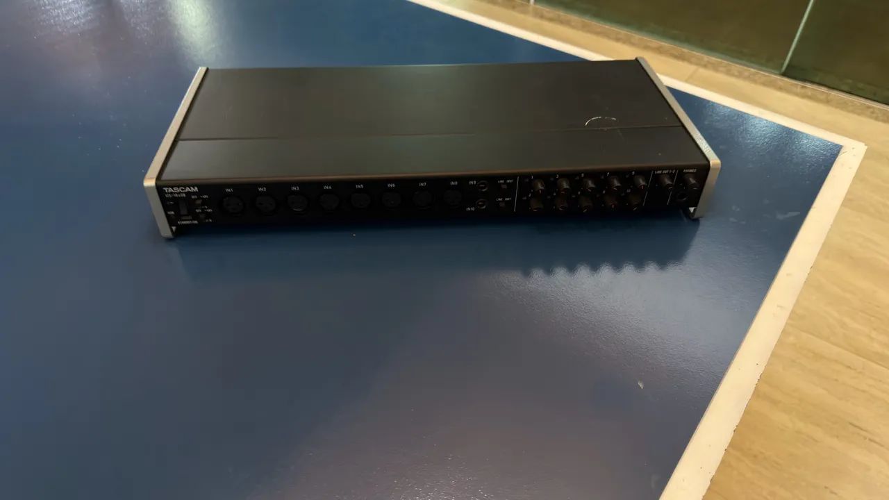 Interface de áudio digital Tascam US 16x08 novíssima! - Foto 4