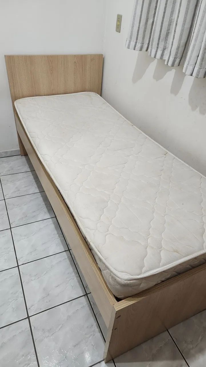 Cama de solteiro 