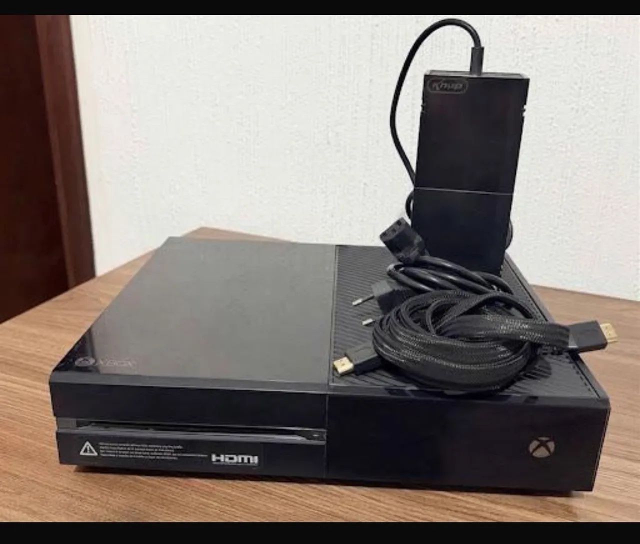 Xbox One Fat - somente o console, fonte e cabos