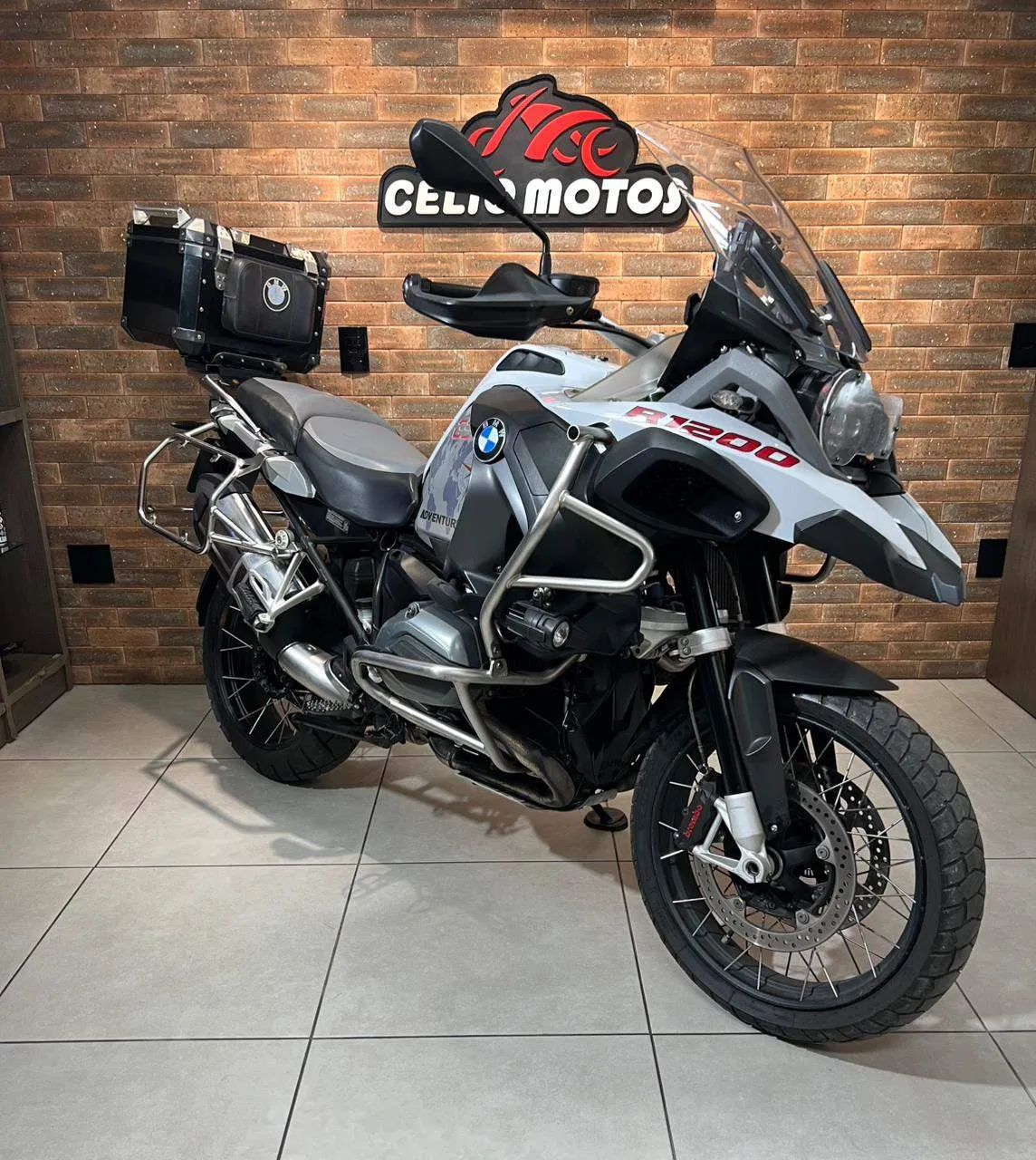 R 1200 GS 1200 GS ADVENTUE BRANCA 2017/2018 - Foto 2