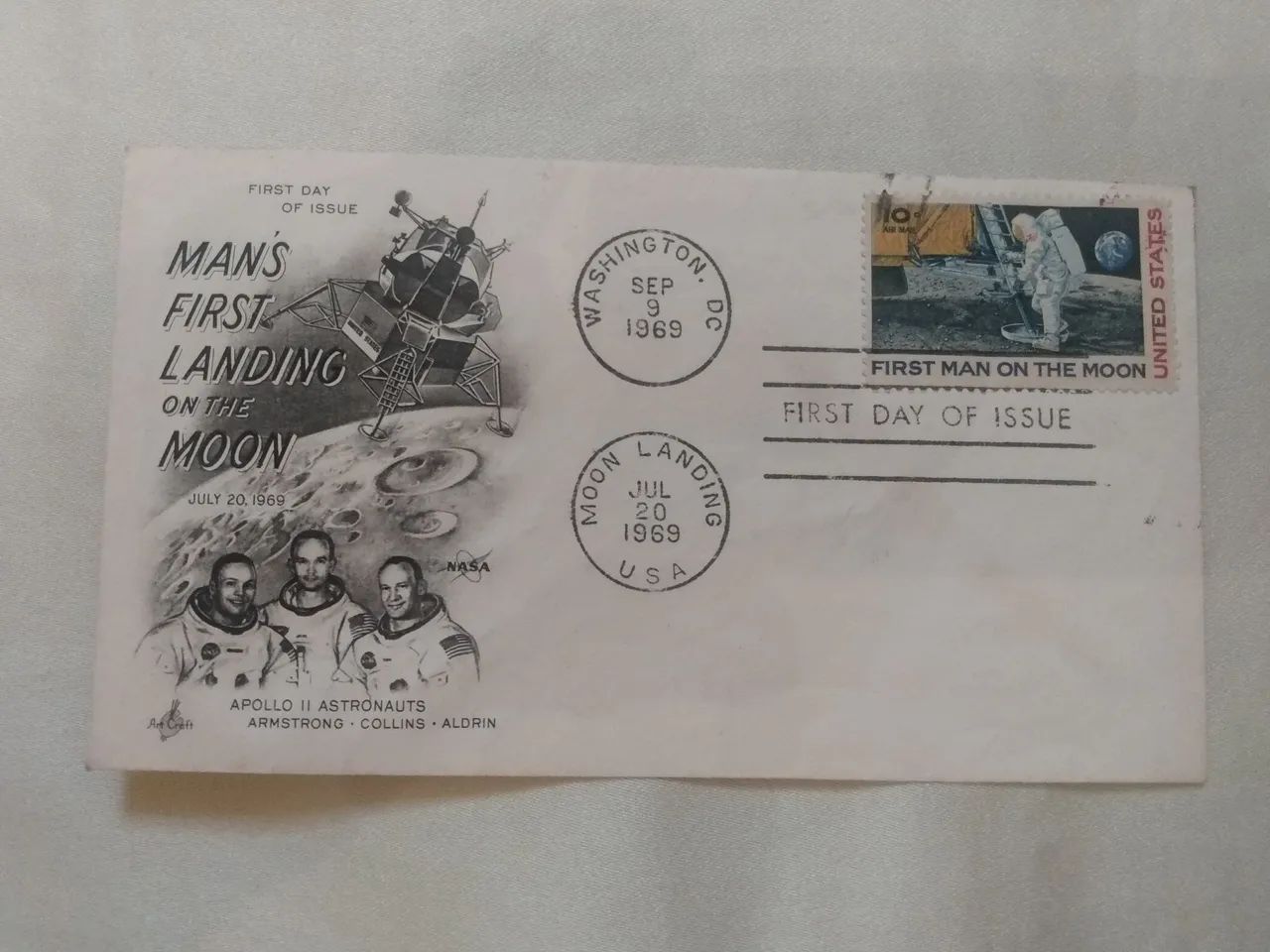 Selo com envelope 1* homem na lua - Foto 3