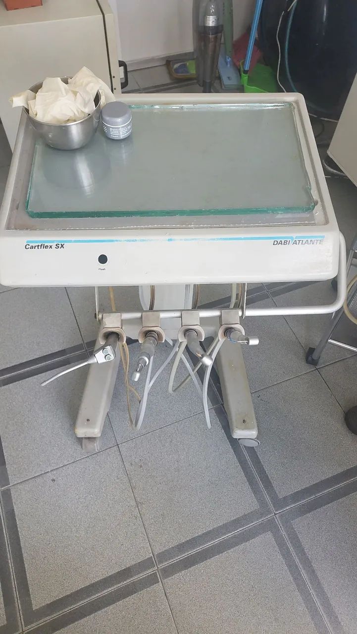 Cadeira de dentista completa Dabi