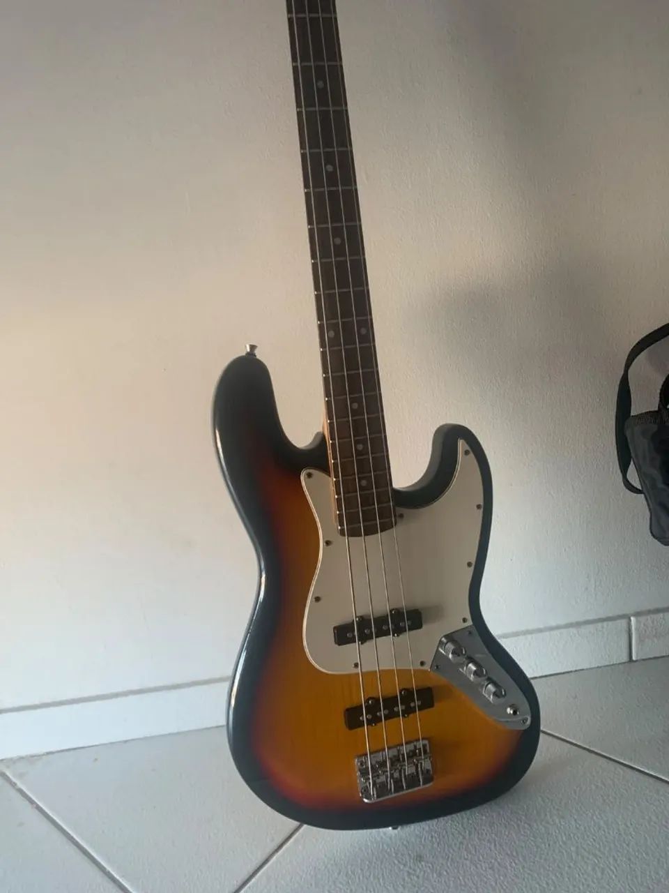 Vendo Baixo 4 cordas  - Foto 4