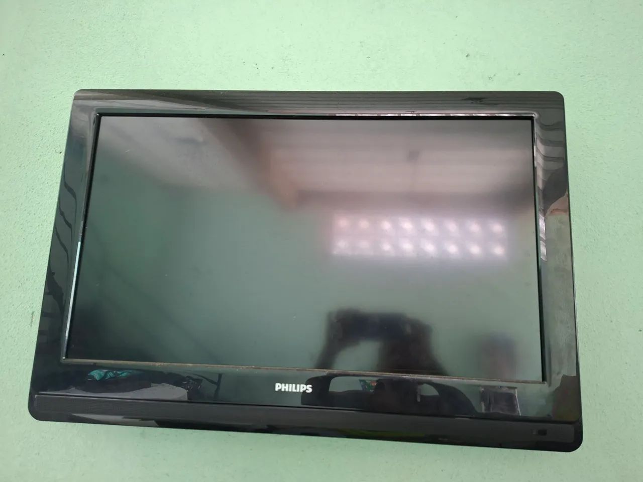 Vendo tv philips 32 polegadas.  - Foto 2