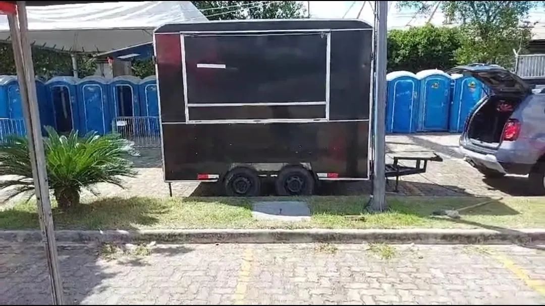 Food truck preto A venda