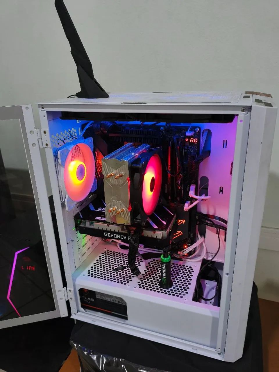 PC Aorus Z590 Wi fi, Core I5 10400F, Galax RTX 3050 8 GB GDDR 6 e monitor 24" Gigabyte IPS - Foto 3