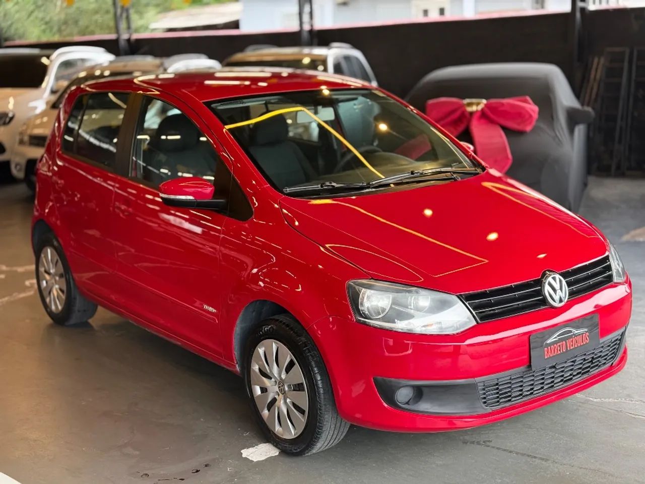 Volkswagen Fox 1.0 MI Total Flex 8V 5P 2014 - Foto 3