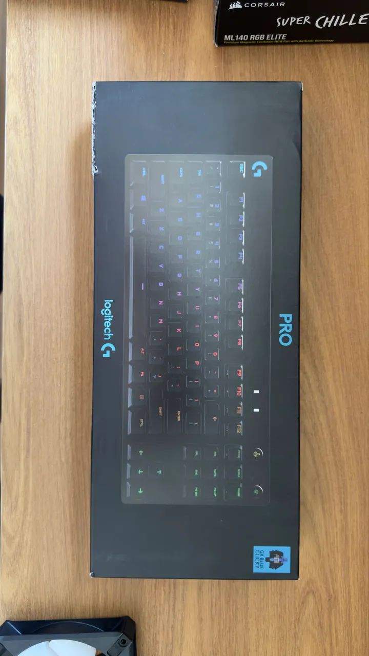 Teclado Logitech G Pro