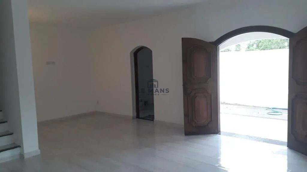 Casa à venda em Águas de São Pedro, Centro, com 6 quartos, com 347.66 m² - Foto 3
