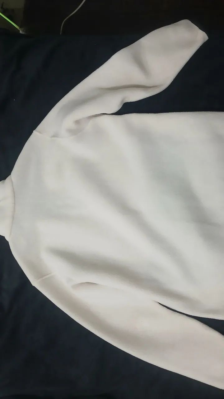 Blusa lacoste peluciada 50 R$ - Foto 2