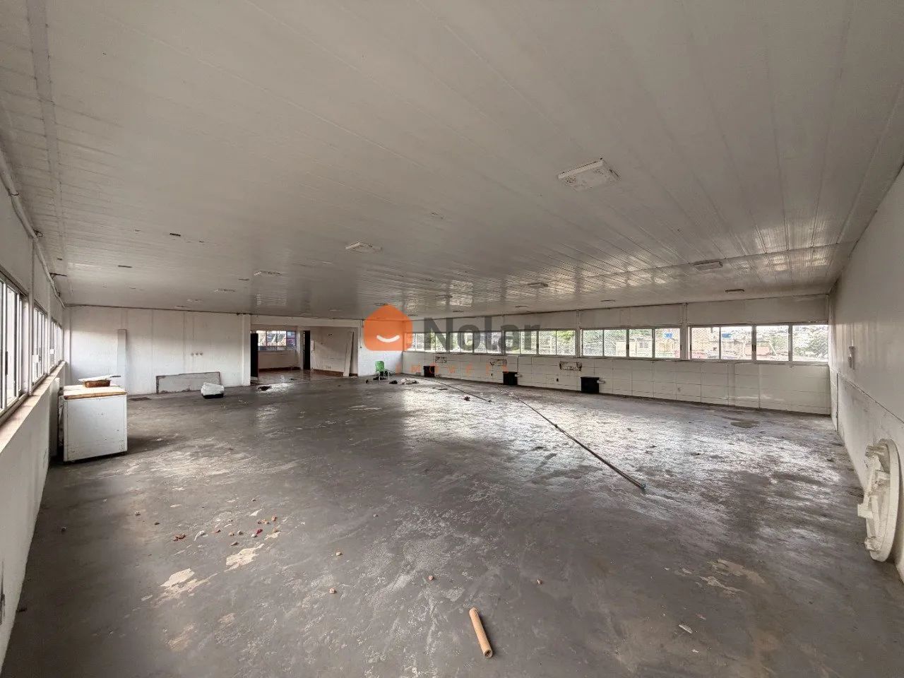 Andar comercial amplo no Horto, ao lado do metrô - Foto 7