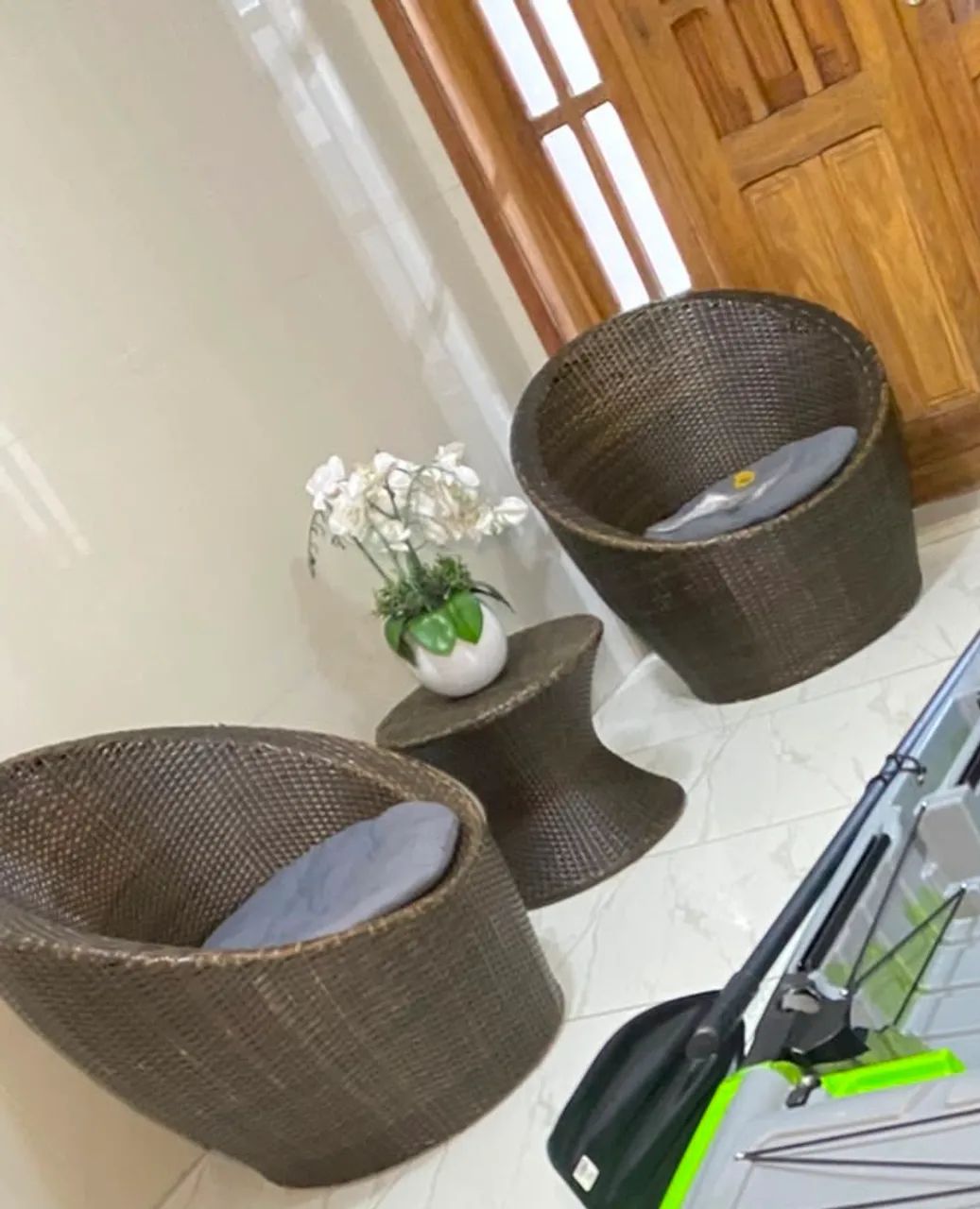 Conjunto de poltronas e centro para jardim