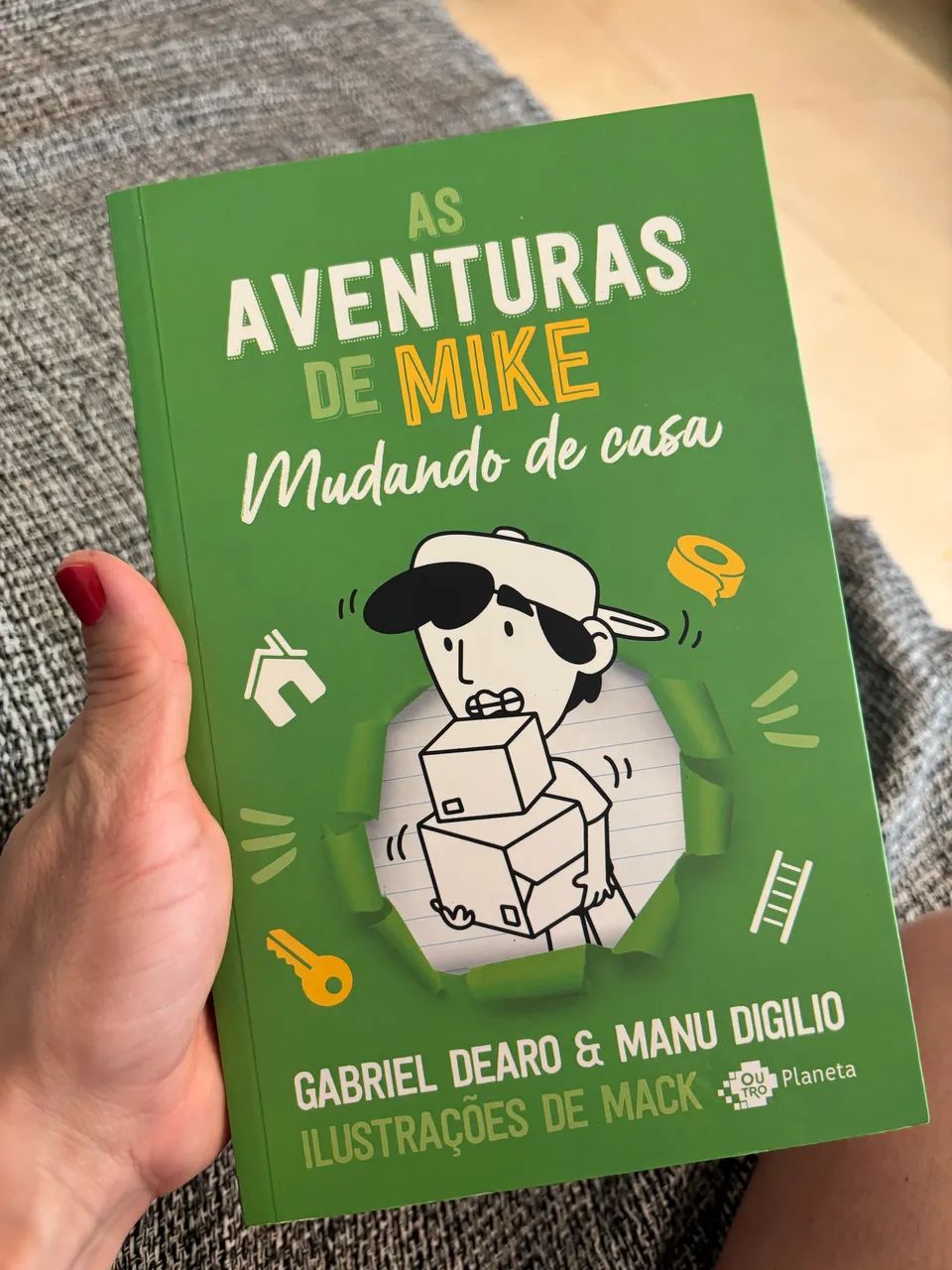 Livro as aventuras de Mike - Foto 5