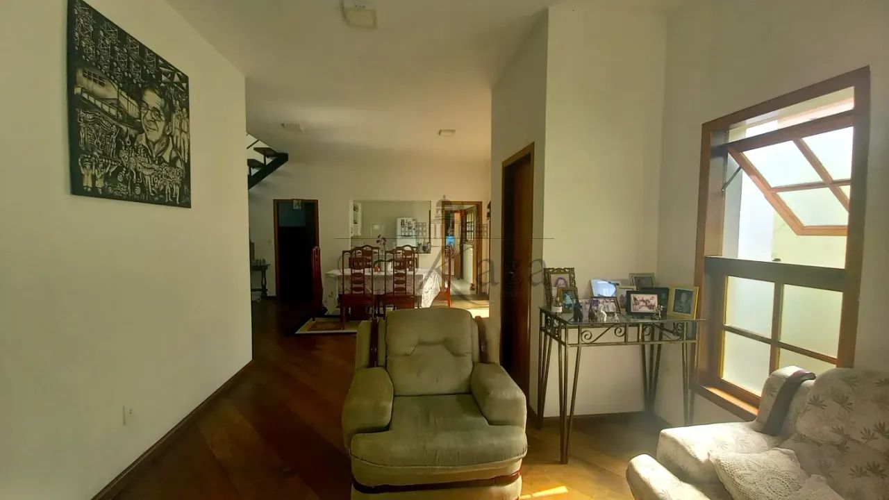 Oportunidade - Casa - Jacareí - Centro - 4 Dormitórios - 311m². - Foto 4