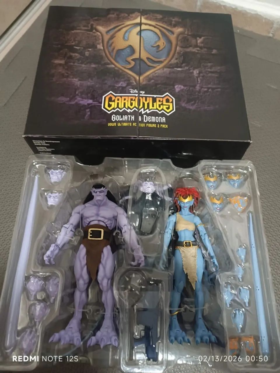 Action Figures NECA Originais Goliath e Demona Gargoyles