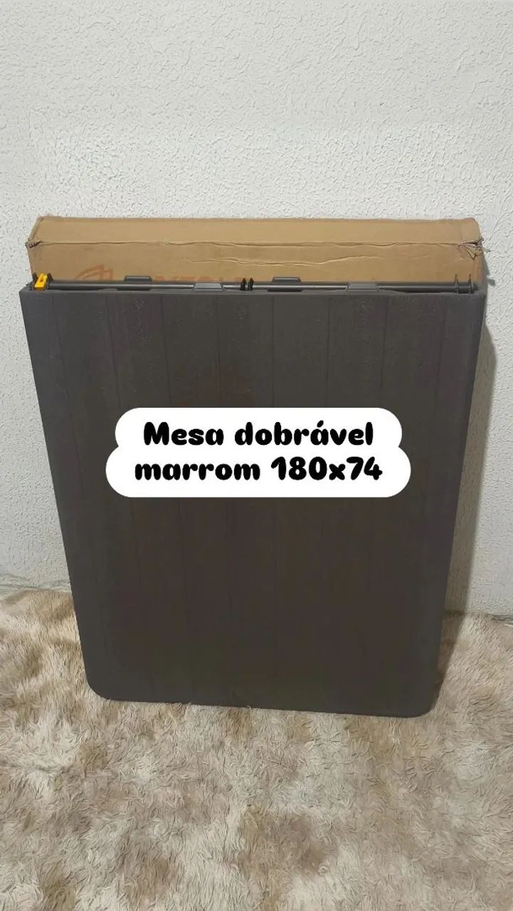 Mesa dobrável marrom nova na caixa 