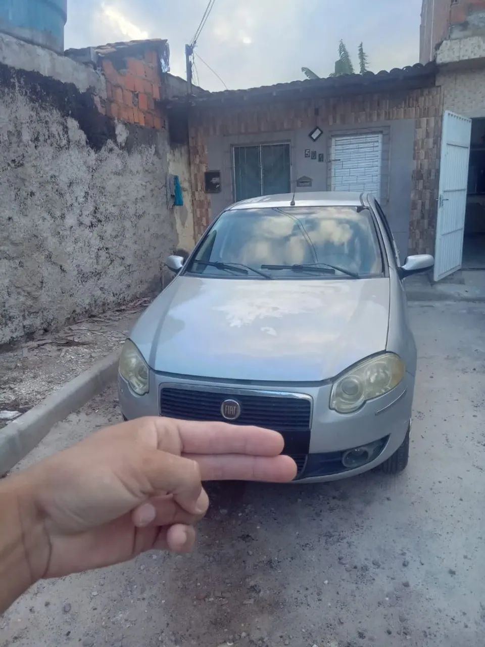 Fiat Siena Siena HLX Dualogic 1.8 mpi Flex 8V 4p 2010