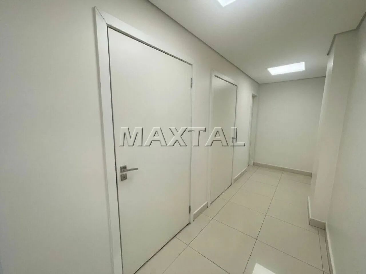 Prédio comercial para locação, de 970m², com 23 salas, 25 vagas e 9 banheiros, em Santana. - Foto 4