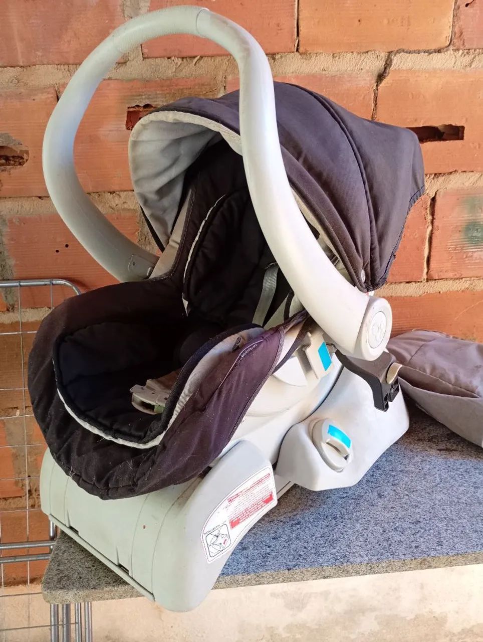 Vende-se Bebê Conforto Com Acoplador para Cadeirinha - Foto 3