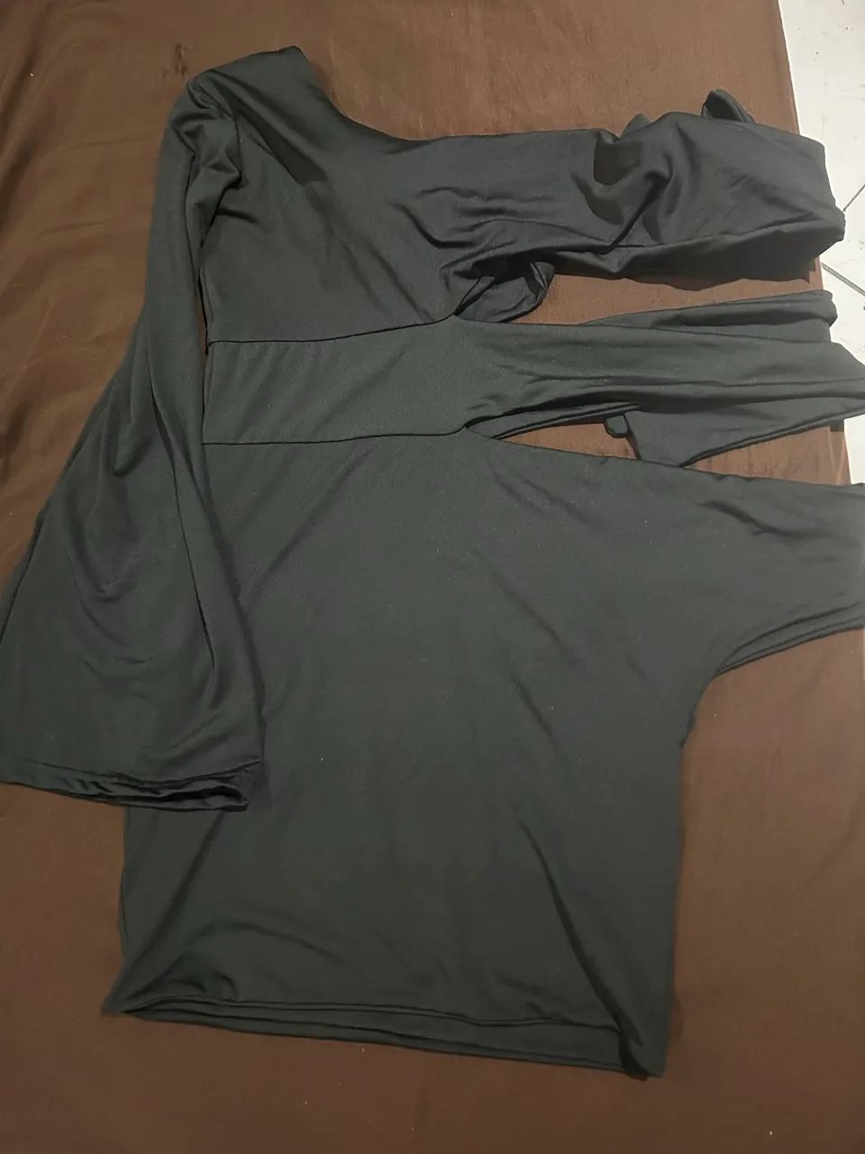 Vestido Preto com amarrações 