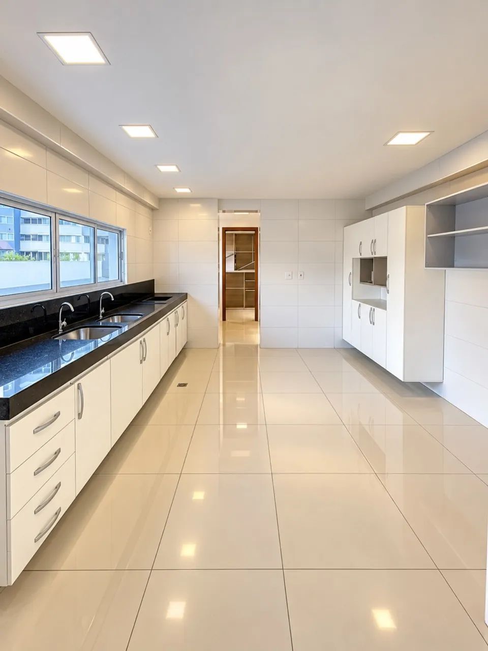 ALUGO APARTAMENTO 220m2 MIRAMAR - Foto 4