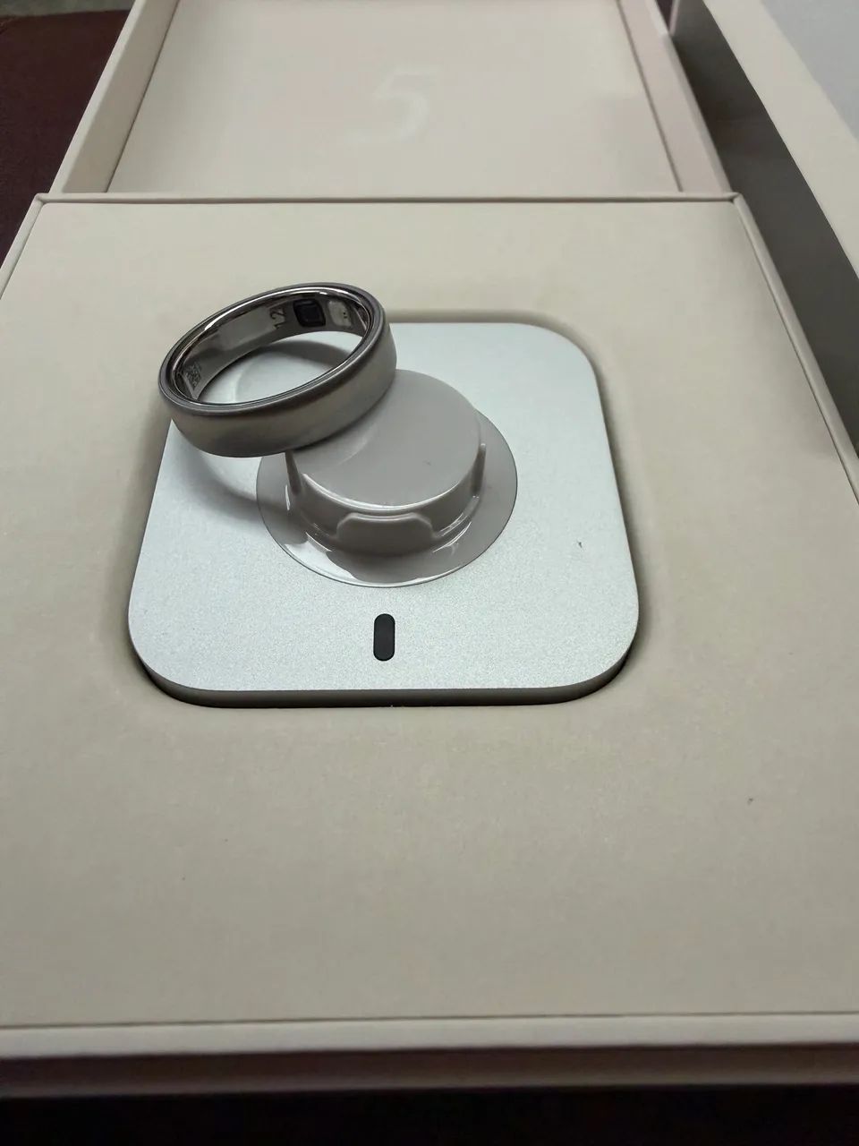 Oura Ring 5 - Brushed Silver - Foto 3