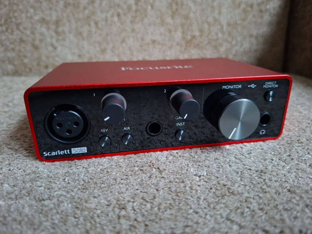 【本日のみ】Focusrite Scarlett Solo Gen3 Scarlett Solo 3ª GERAÇÃO