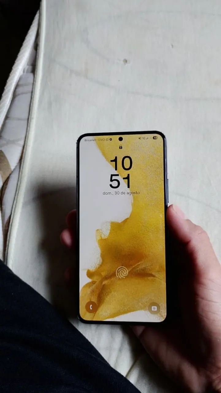 Galaxy s22,estado de novo ainda com o plástico de proteção na parte de cima 
