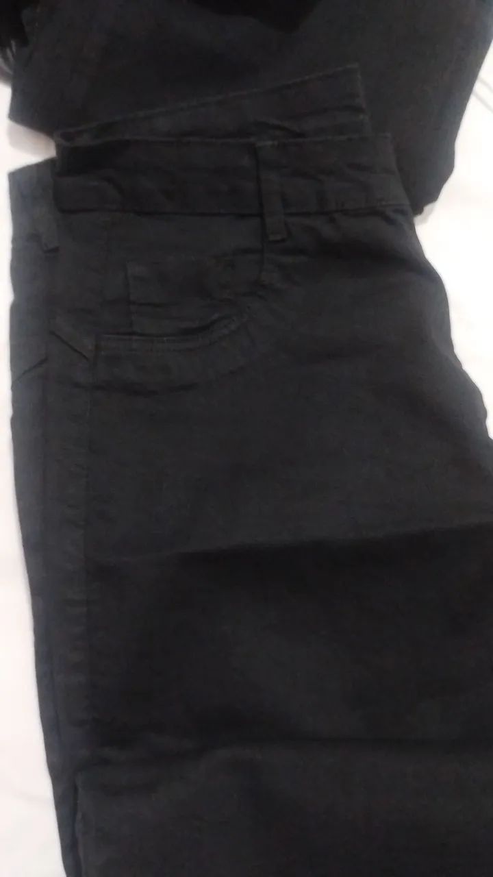 CALÇAS PRETA 42 48 50 52